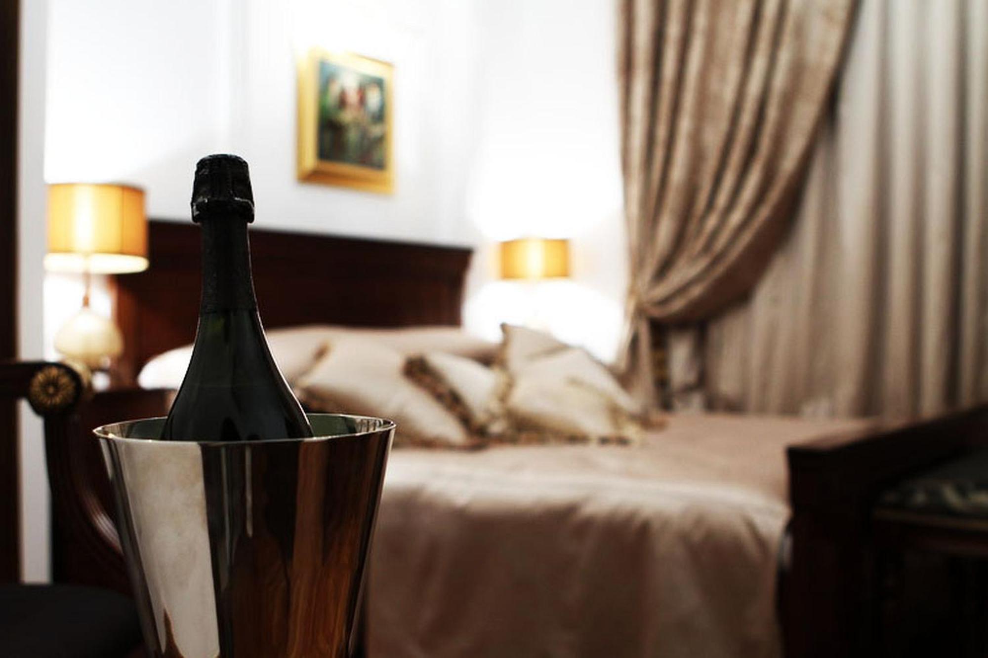 สกาล่า บูทิก-โฮเทล Hotel บูคาเรสต์ ภายนอก รูปภาพ